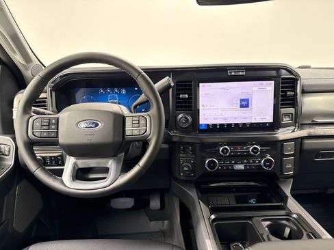 New 2026 Ford F250 Lariat w/ Black Appearance Package AWD/4WD image 28