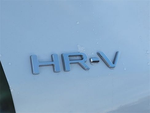 Used 2023 Honda HR-V LX image 29