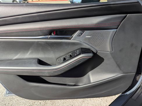 Used 2023 MAZDA MAZDA3 s image 10