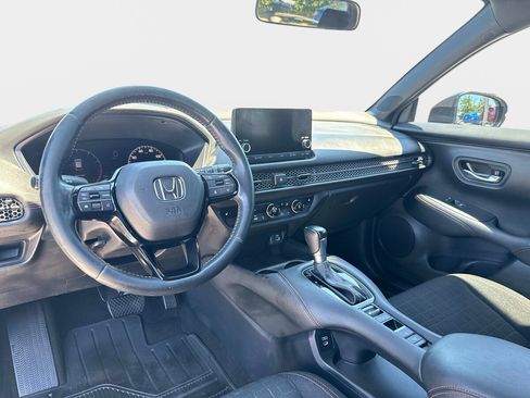 Used 2025 Honda HR-V Sport image 15