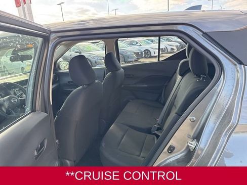 Certified 2025 Nissan Kicks Play S image 13