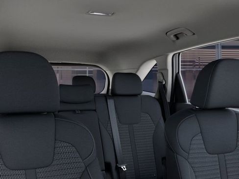 Certified 2025 Kia Sorento LX image 24