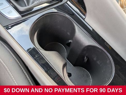 Used 2025 Hyundai Elantra SEL FWD image 19