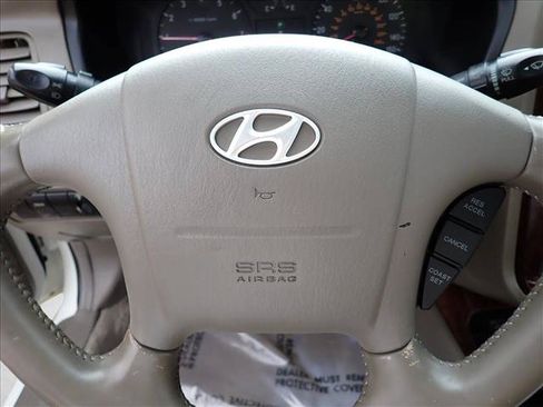 Used 2005 Hyundai Sonata GLS FWD image 12