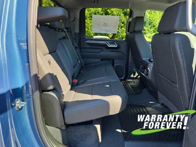New 2026 Chevrolet Silverado 2500 LTZ w/ LTZ Premium Package AWD/4WD image 16