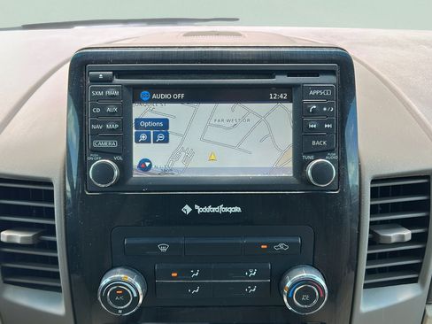 Used 2015 Nissan Titan SV w/ SV Value Truck Package RWD image 18