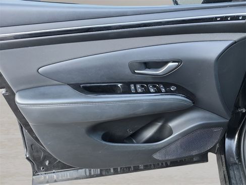 Certified 2023 Hyundai Tucson Limited w/ Winter Package image 18