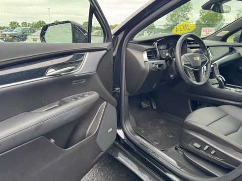 Used 2024 Cadillac XT5 Premium Luxury w/ LPO, Floor Liner Package AWD/4WD image 16