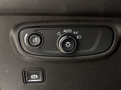 Used 2019 GMC Terrain SLE w/ Driver Convenience Package FWD image 21