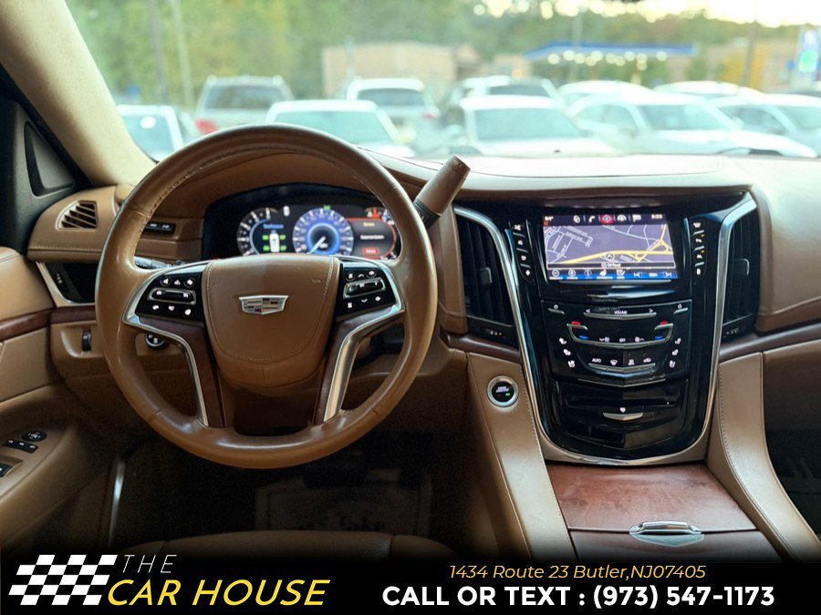 Used 2016 Cadillac Escalade Platinum AWD/4WD image 27