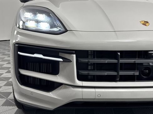 Certified 2026 Porsche Cayenne S image 12