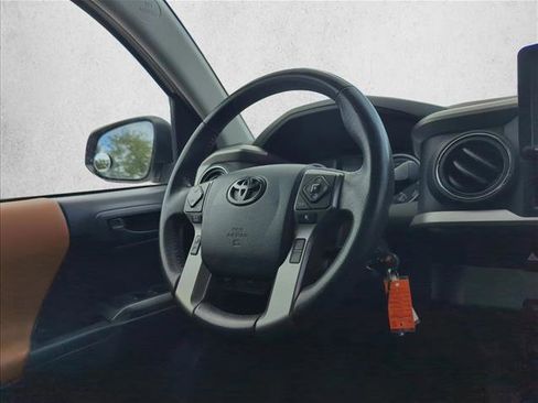 Used 2019 Toyota Tacoma SR5 image 27