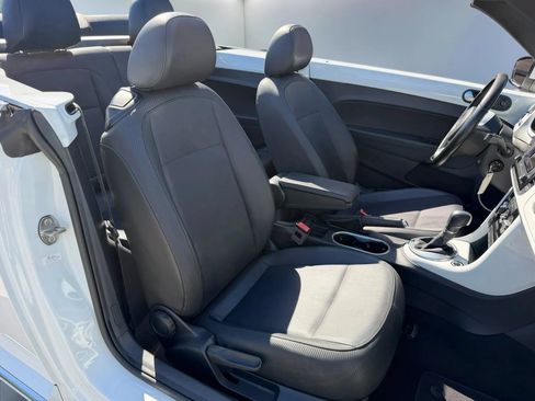 Used 2018 Volkswagen Beetle 2.0T Coast FWD image 19
