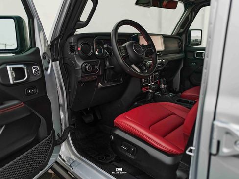 Used 2024 Jeep Wrangler Unlimited Rubicon 392 AWD/4WD image 25