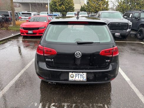 Used 2017 Volkswagen Golf 4-Door image 5