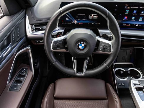 Used 2025 BMW X1 xDrive28i w/ M Sport Package image 18