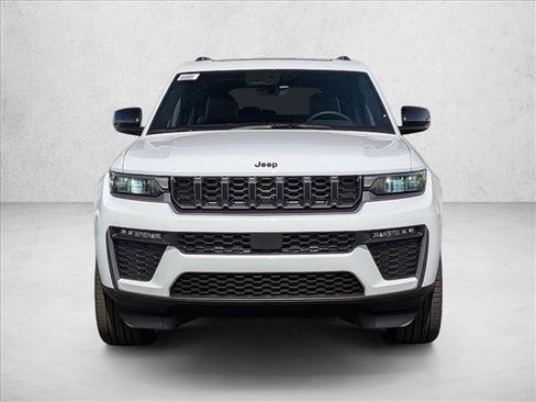 New 2026 Jeep Grand Cherokee L Limited w/ Limited Altitude Package AWD/4WD image 6