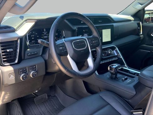 Used 2024 GMC Sierra 1500 Denali AWD/4WD image 17