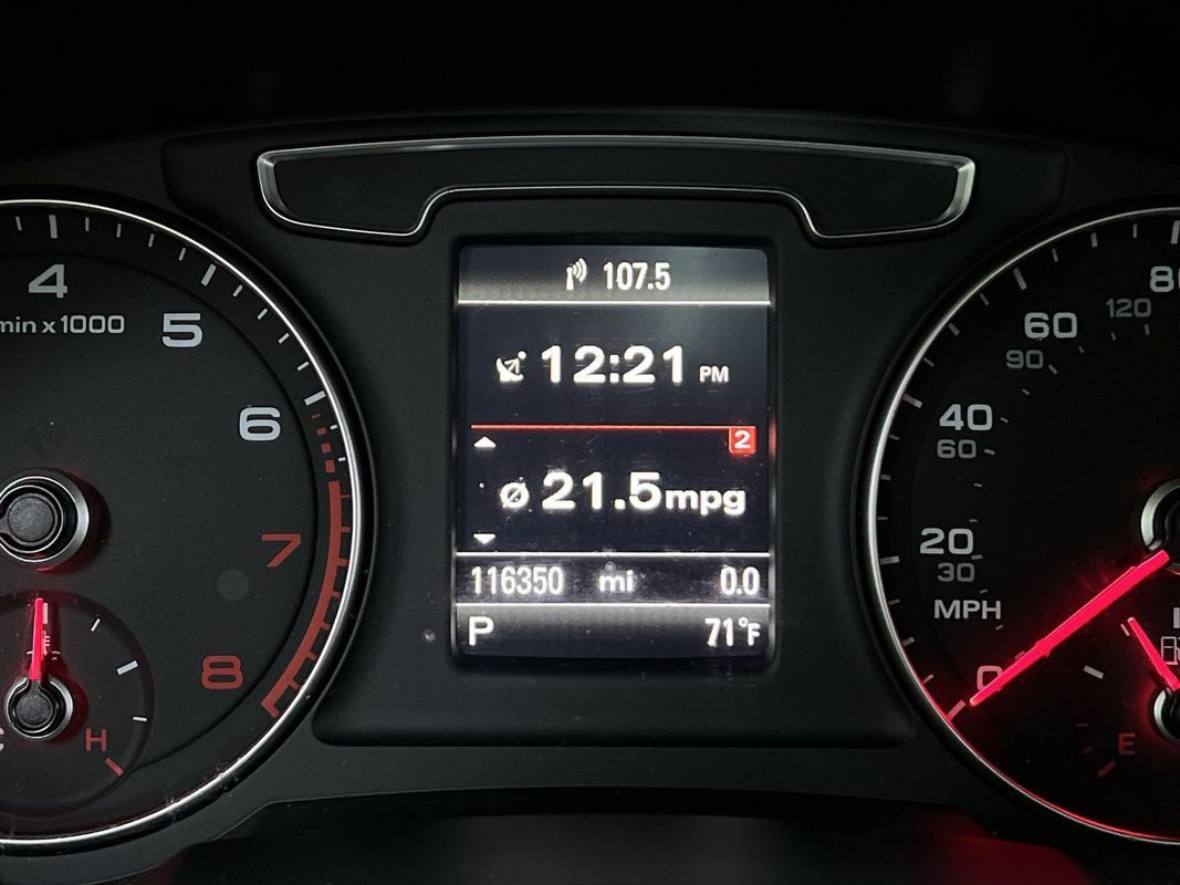 Used 2018 Audi Q3 2.0T Premium Plus w/ S Line Competition Package AWD/4WD image 19