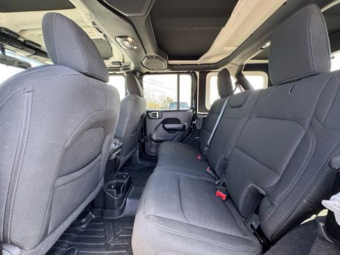 Used 2021 Jeep Wrangler Unlimited Sport image 11