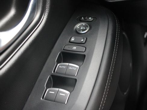 Used 2025 Honda HR-V EX-L image 24