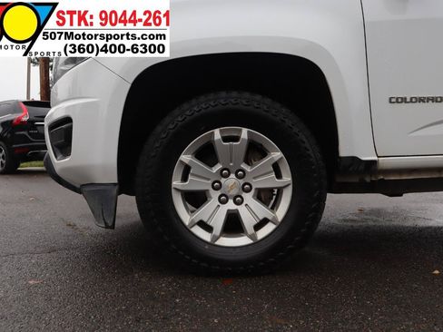 Used 2018 Chevrolet Colorado LT w/ Safety Package AWD/4WD image 21