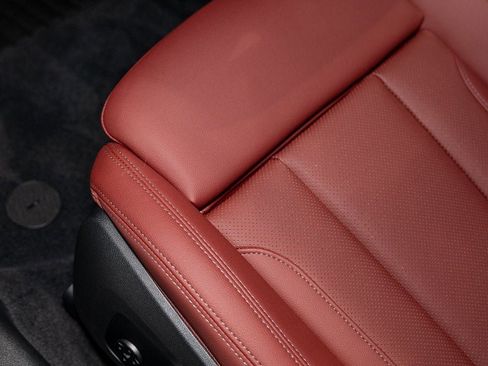 Used 2026 BMW 330i xDrive Sedan w/ M Sport Package image 16