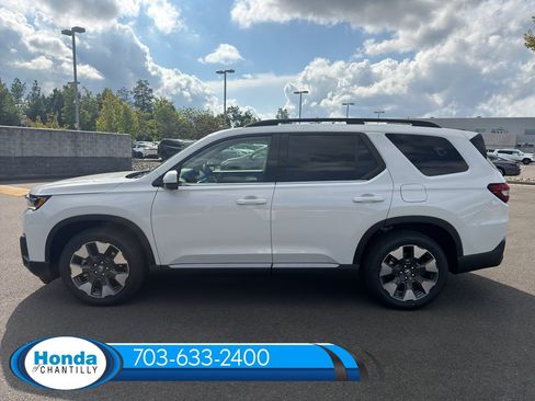 New 2026 Honda Pilot Elite image 4