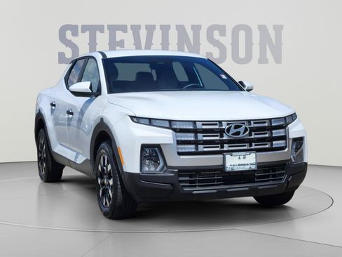 Certified 2025 Hyundai Santa Cruz SE AWD/4WD image 5