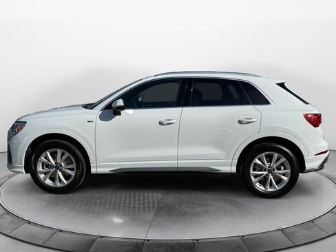 Certified 2025 Audi Q3 2.0T Premium Plus w/ Premium Plus Package image 4