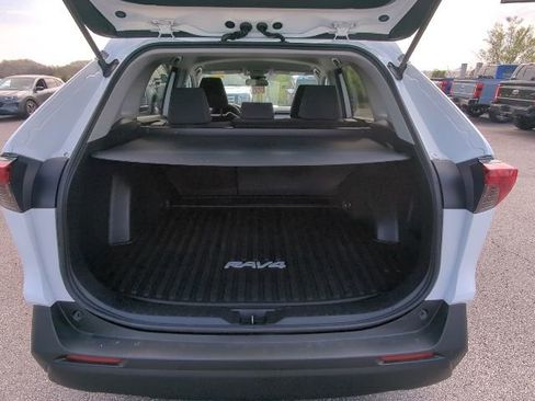 Used 2020 Toyota RAV4 LE w/ All Weather Liner Package AWD/4WD image 29