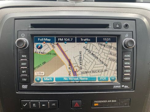 Used 2010 Buick Enclave CXL image 14