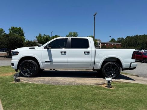 New 2026 RAM 1500 Big Horn w/ Night Edition AWD/4WD image 4