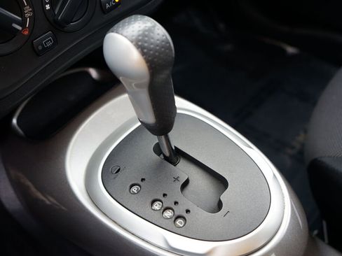 Used 2013 Nissan Juke S image 22