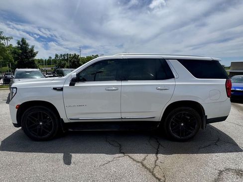 Used 2021 GMC Yukon SLT w/ SLT Luxury Plus Package AWD/4WD image 2