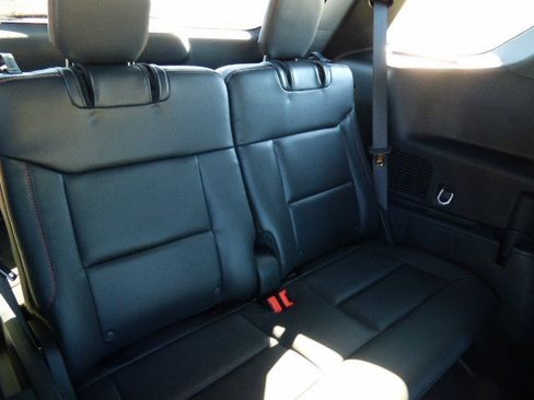 New 2026 Ford Explorer ST-Line w/ ST-Line Street Pack image 16