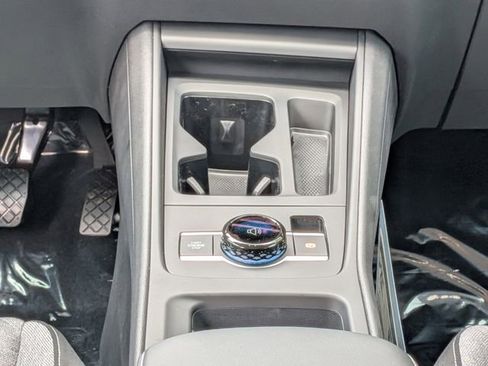 New 2026 Volkswagen Tiguan S FWD image 19
