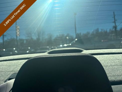 Certified 2024 Hyundai Elantra SEL w/ Convenience Package image 44