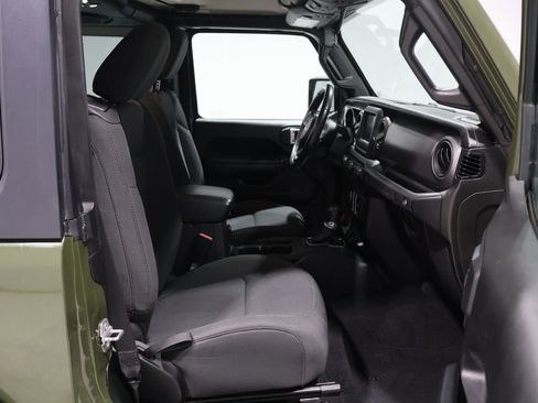 Used 2021 Jeep Wrangler Willys image 17