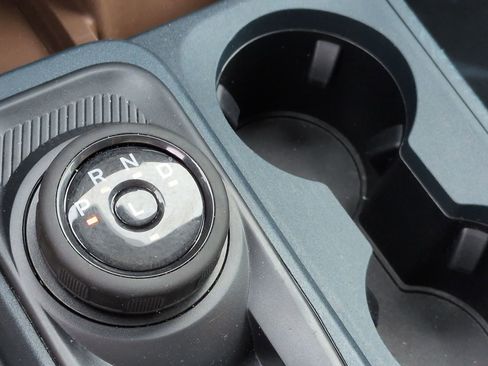 Certified 2024 Ford Maverick Lariat image 25