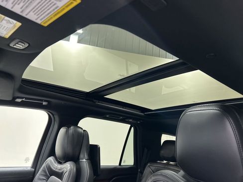 Used 2021 Lincoln Navigator Reserve image 26