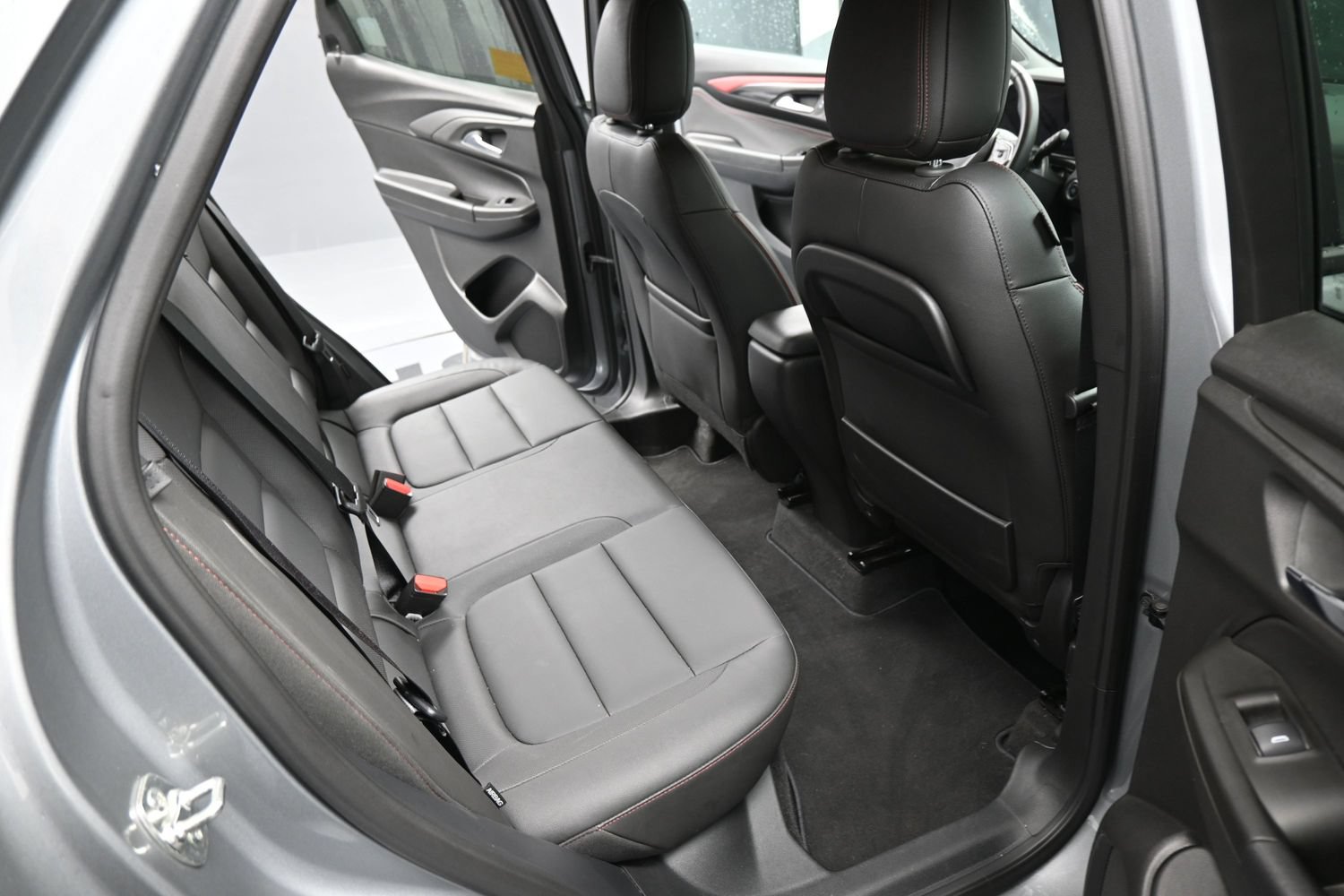 Used 2025 Chevrolet TrailBlazer RS FWD image 19