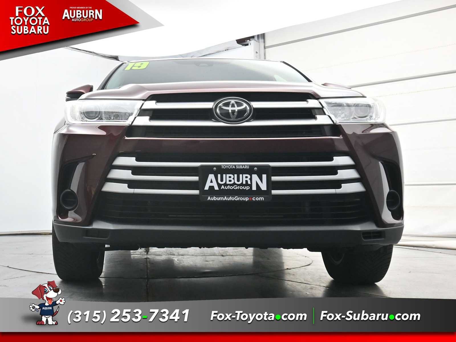 Used 2019 Toyota Highlander LE AWD/4WD image 24