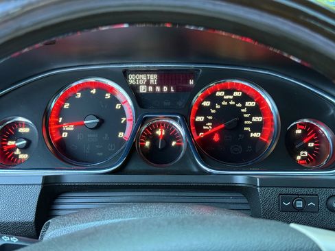 Used 2015 GMC Acadia Denali image 31