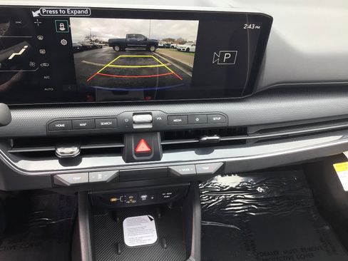 New 2025 Kia K4 GT-Line image 14