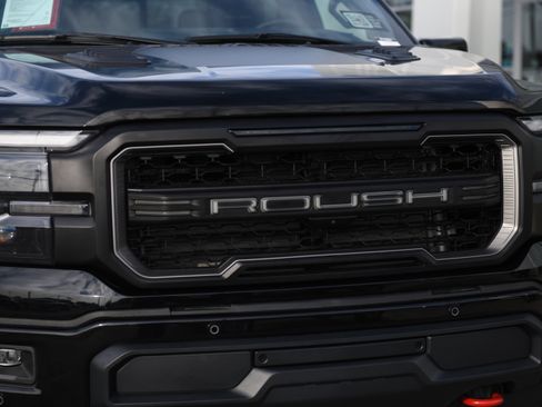 New 2025 Ford F150 Lariat w/ Equipment Group 502A High image 11