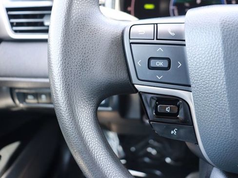 Used 2025 Toyota Camry LE FWD image 21