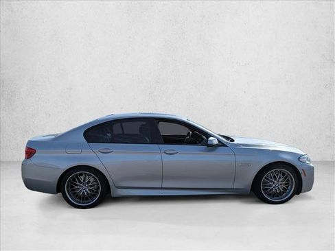 Used 2015 BMW 550i Sedan image 4