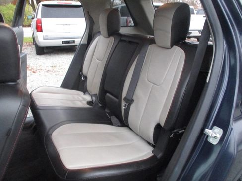 Used 2015 GMC Terrain SLT image 25