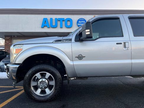 Used 2014 Ford F350 Lariat w/ Lariat Interior Package image 38